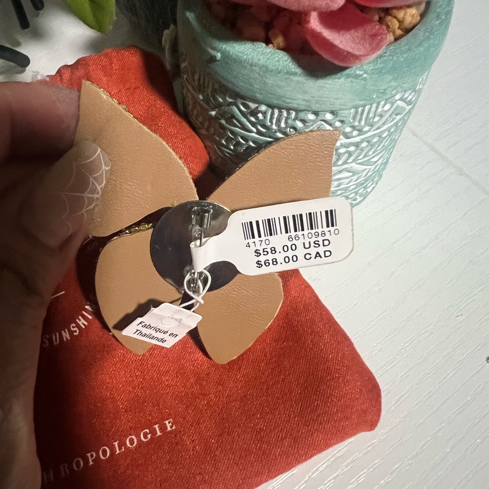 Butterfly broach - Picture 2 of 2